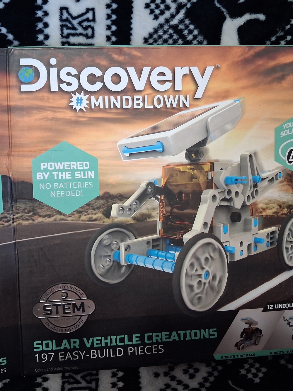 Discovery Solar Vehicle Creations Building Kit - Blue, White, Gray